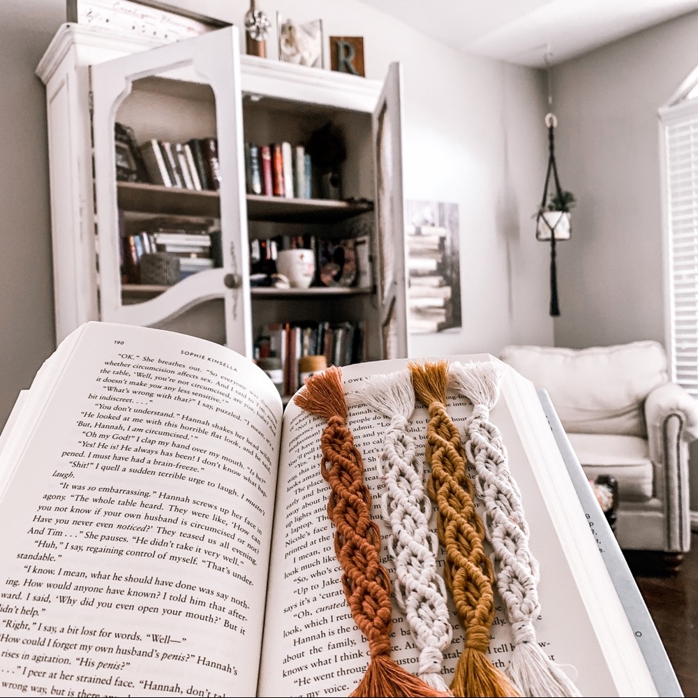 Macrame bookmarks
